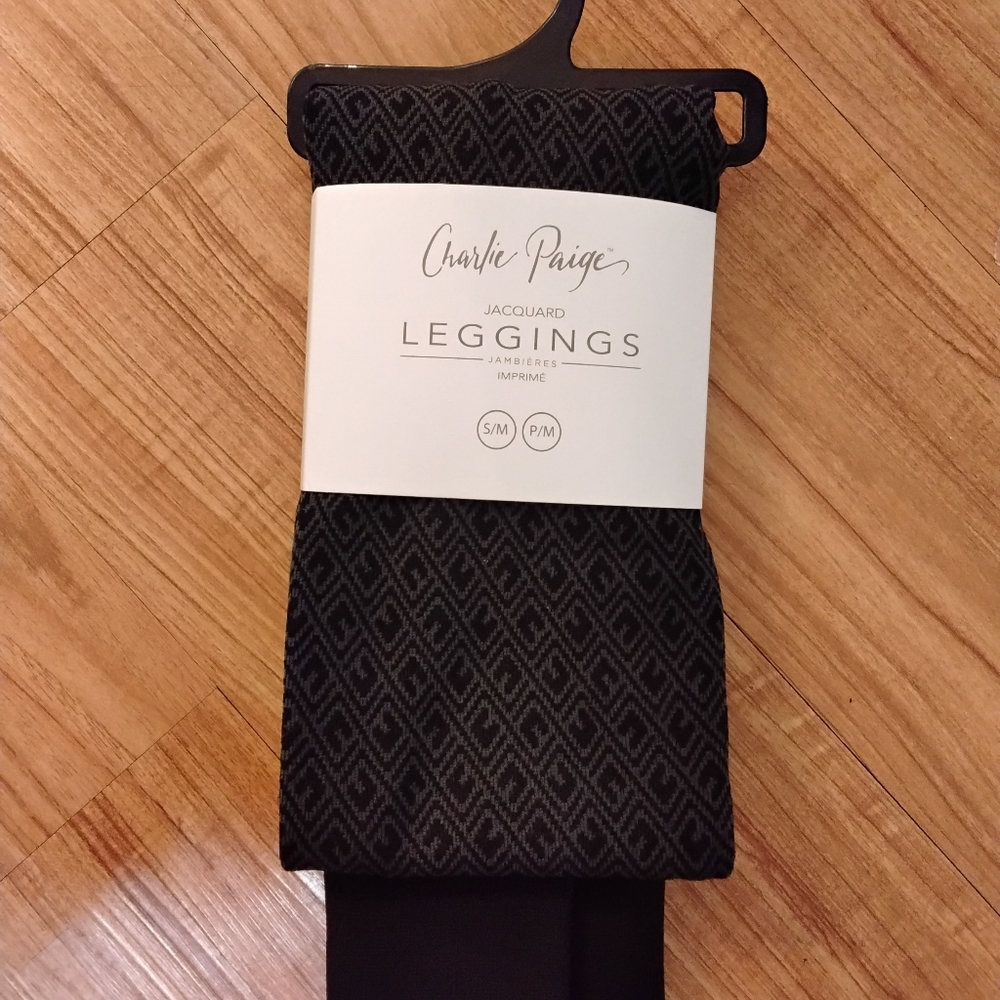 NWT Charlie Paige Jacquard Diamond Leggings – Cozy Knit in Charcoal (S/M)
